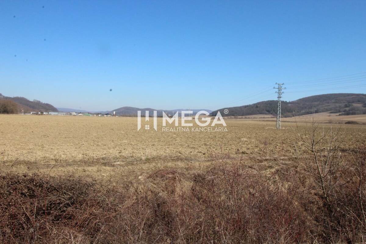 Exkluzívne na predaj pozemok v Lackovciach — foto 3