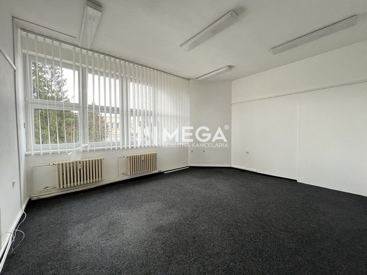 Na prenájom kancelárie v centre mesta Stropkov — foto 5