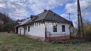 NA PREDAJ - Starší dom s veľkým pozemok v obci Čabiny — foto 1