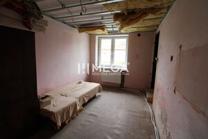 Na predaj - Dom s veľkým pozemkom v Pakostove — foto 15