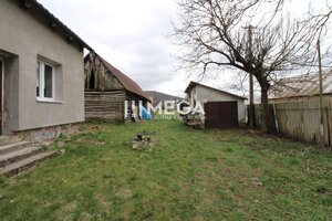 Na predaj - Dom s veľkým pozemkom v Pakostove — foto 18