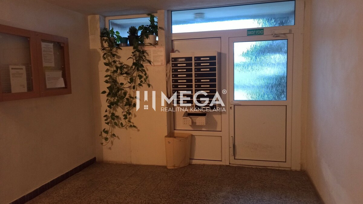Na predaj 3 izbový byt na vynikajúcej adrese - Vranov nad Topľou — foto 18
