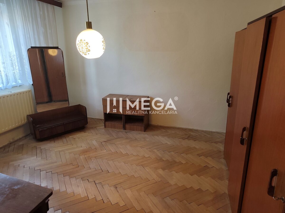 Na predaj 3 izbový byt so záhradou za super cenu - Snina — foto 5