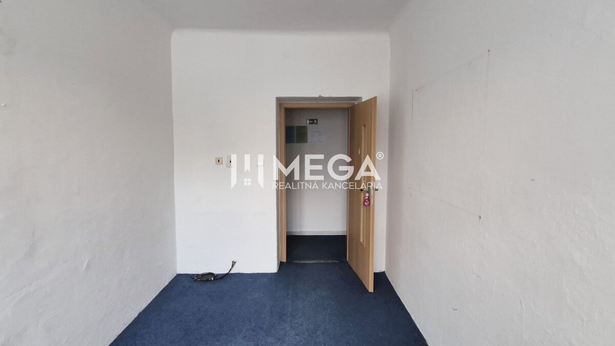 PRENÁJOM OBCHODNÉHO PRIESTORU PRIAMO V CENTRE HUMENNÉHO — foto 10