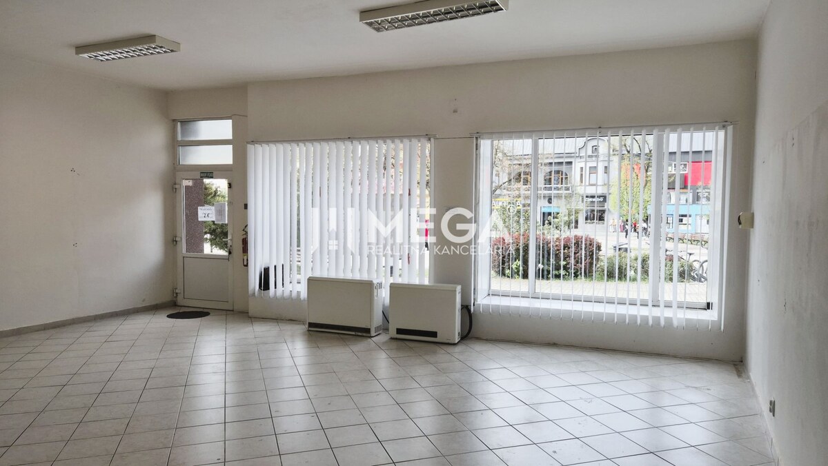 PRENÁJOM OBCHODNÉHO PRIESTORU PRIAMO V CENTRE HUMENNÉHO — foto 3