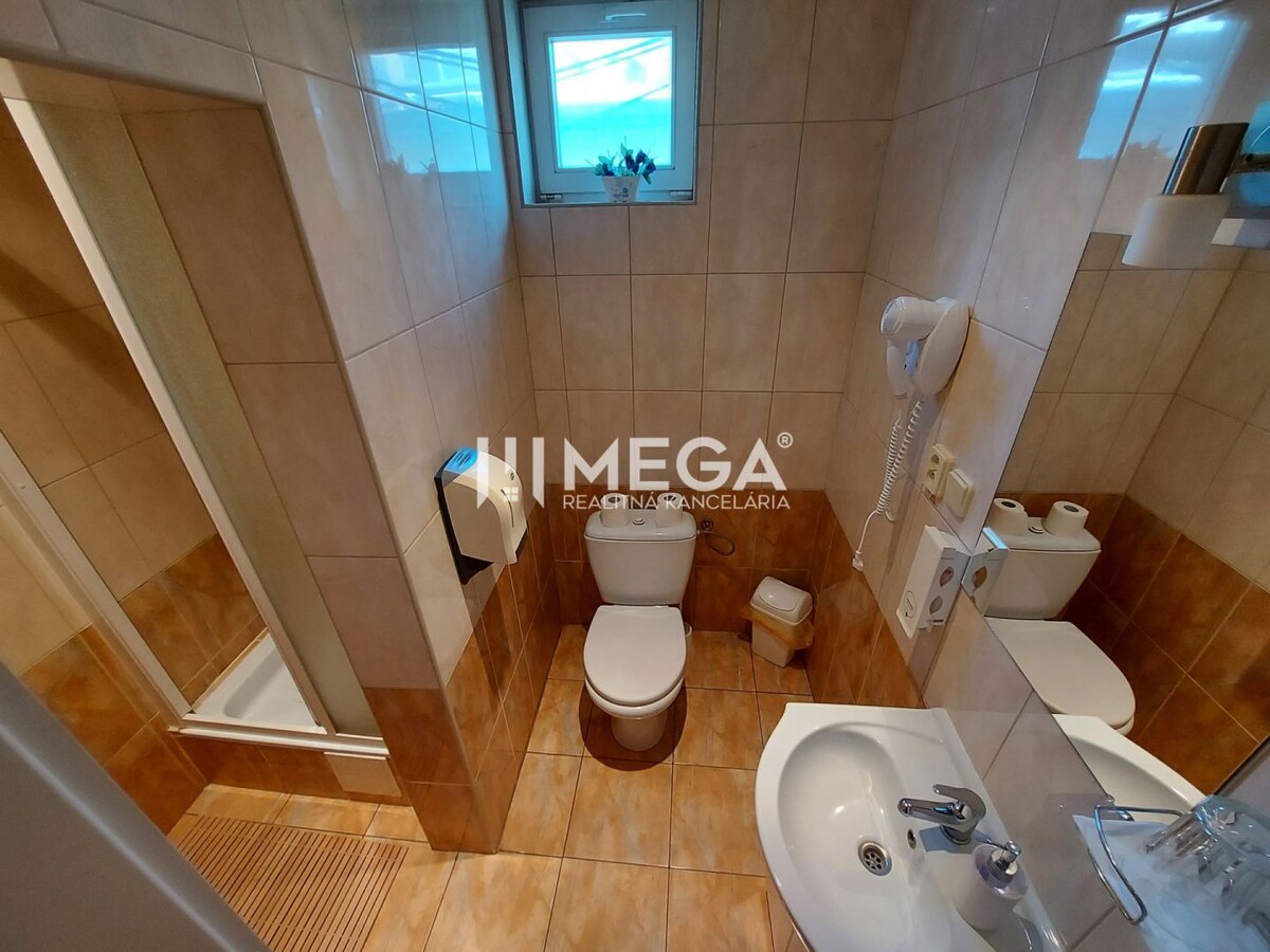 Na predaj komerčná nehnuteľnosť so všestranným využitím v centre Humen — foto 12