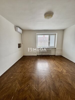 Na predaj priestranný 3-izbový na Nemocničnej ulici v Humennom — foto 4
