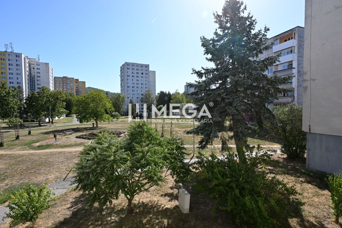 NOVÁ CENA za PREDAJ 2-izbového bytu (40 m2) HUMENNÉ sídl. 3 — foto 11