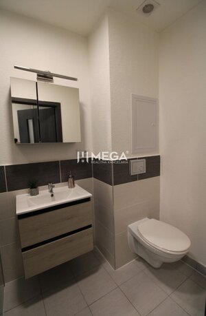 PREDANÉ - 2 iz. byt s balkónom blízko centra mesta Humenné — foto 12