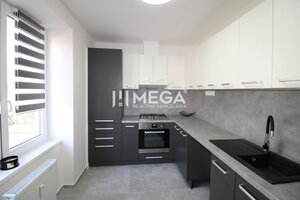 PREDANÉ - 2 iz. byt s balkónom blízko centra mesta Humenné — foto 2