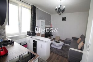 Rezervované - Na prenájom plne zariadená garsónka blízko centra - Hume — foto 2