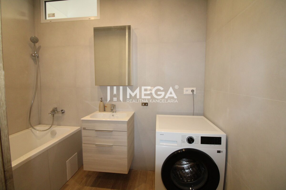 REZERVOVANÉ -  Zariadený 2 izbový byt s balkónom, Dobrianského, Humenn — foto 14