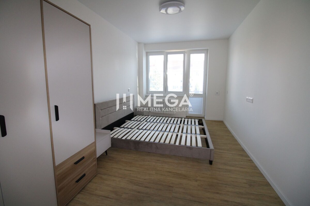 REZERVOVANÉ -  Zariadený 2 izbový byt s balkónom, Dobrianského, Humenn — foto 9