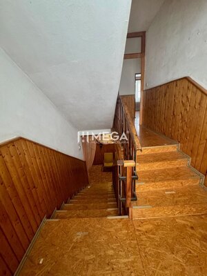NA PREDAJ PRIESTRANNÝ RODINNÝ DOM OBEC MYSLINA — foto 14