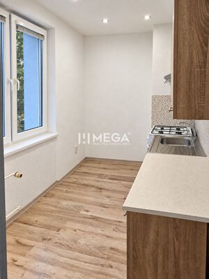 NA PREDAJ 2-izbový zrekonštuovaný byt s balkónom  v Humennom — foto 2