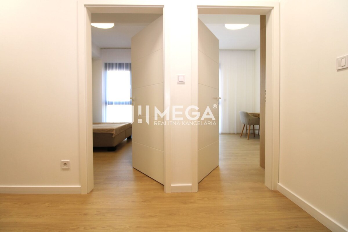 REZERVOVANÝ PRÉMIOVÝ 3-IZBOVÝ BYT – CENTRAL POINT HUMENNÉ — foto 9