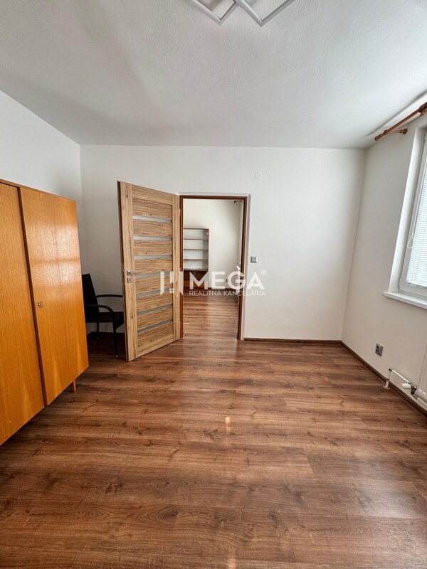 Na prenájom 2 izbový byt s lódžiou blízko centra mesta Humenné