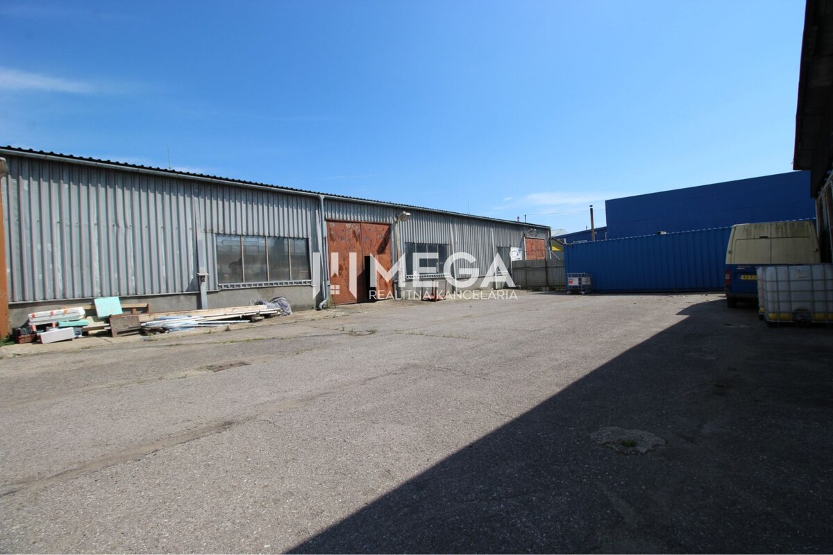 FLEXIBILNÝ PRENÁJOM HALY V HUMENNOM – od 600€ až 300 m² — foto 6