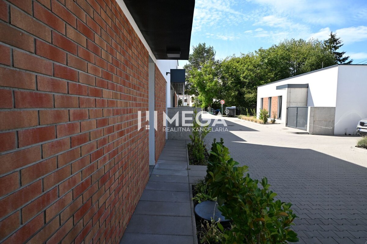 PREDAJ DVOJPODLAŽNÉHO DOMU v Rezidencii Gaštanová Humenné — foto 19