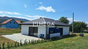 REZERVOVANÉ - Rodinný dom - Novostavba v obci Jasenov — foto 1