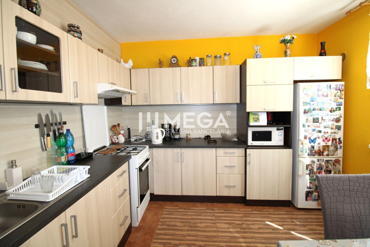 DOHODA NA CENE NA PREDAJ 4-IZBOVÝ BYT 88 m² S LOGGIOU HUMENNÉ — foto 6