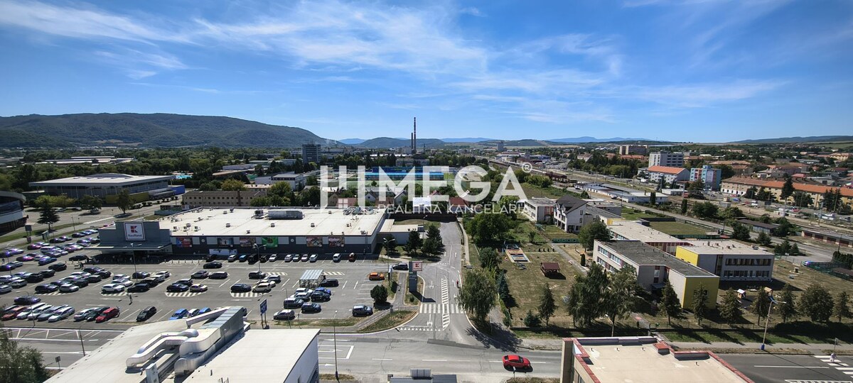 NA PRENÁJOM KANCELÁRIA IDEÁLNA NA SLUŽBY 35m² - HUMENNÉ — foto 2