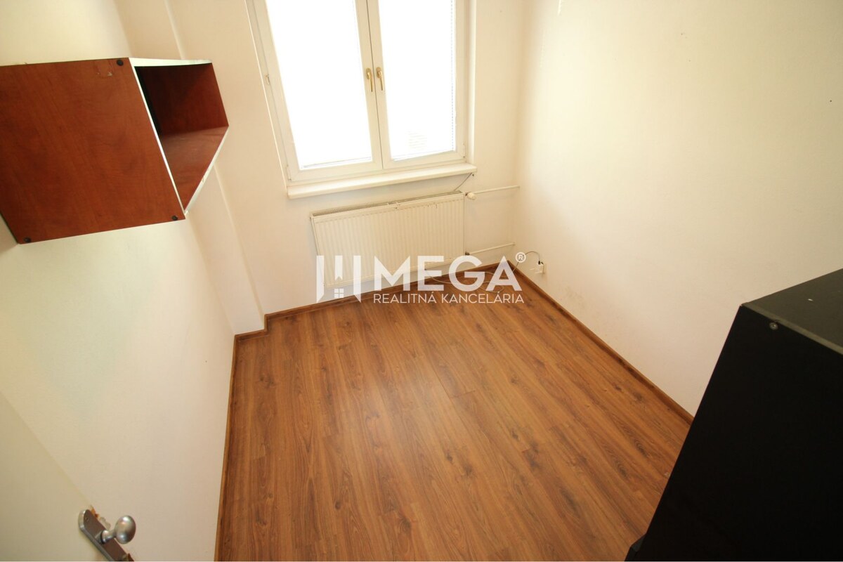 PRENÁJOM KANCELÁRII 40 m² BEZ DEPOZITU - Chemlonská HUMENNÉ — foto 10