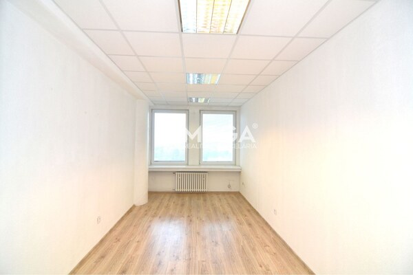 NA PRENÁJOM POSLEDNÉ VOĽNÉ kancelárie v centre mesta – 17,5 m²