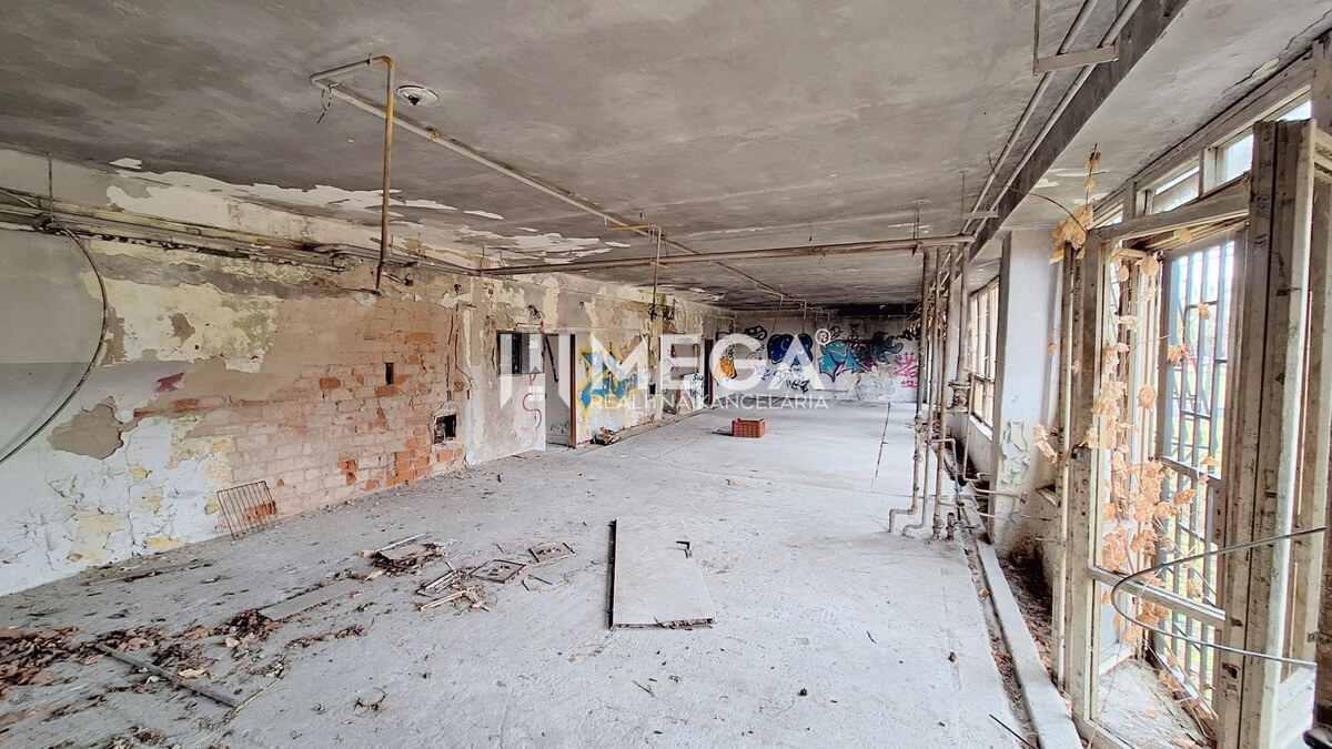 EXKLUZÍVNE NA PREDAJ budova na sídlisku 2A v meste Humenné — foto 11