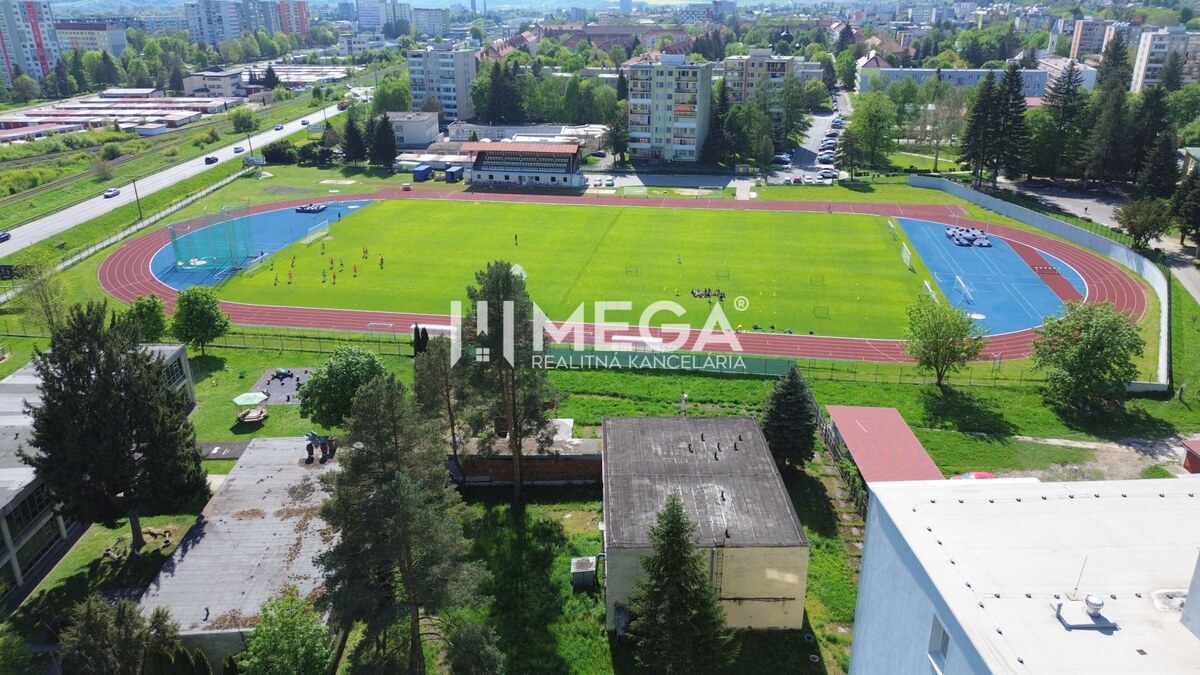 EXKLUZÍVNE NA PREDAJ budova na sídlisku 2A v meste Humenné — foto 4