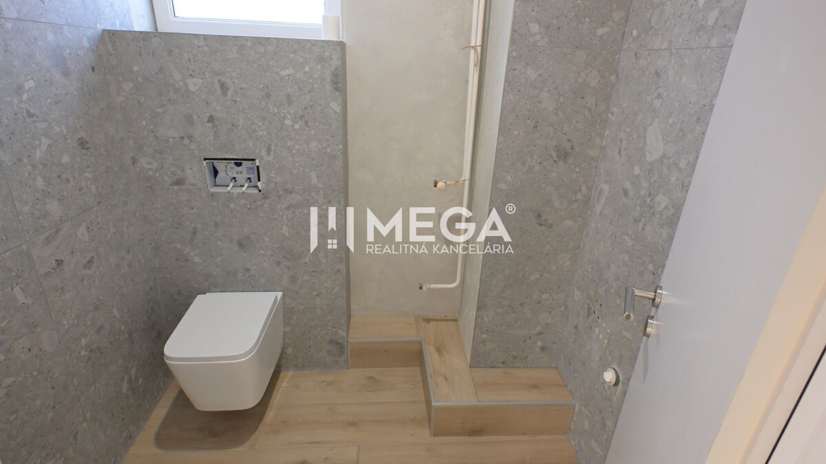 PRENÁJOM OBCHODNÉHO PRIESTORU (54 m2) ulica MIEROVÁ HUMENNÉ — foto 8