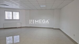 PRENÁJOM obchodného priestoru v centre Humenného (74 m2) — foto 6