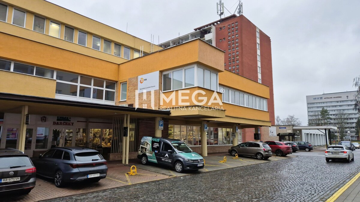 PRENÁJOM obchodných priestorov (36 m2) v CENTRE MESTA HUMENNÉ