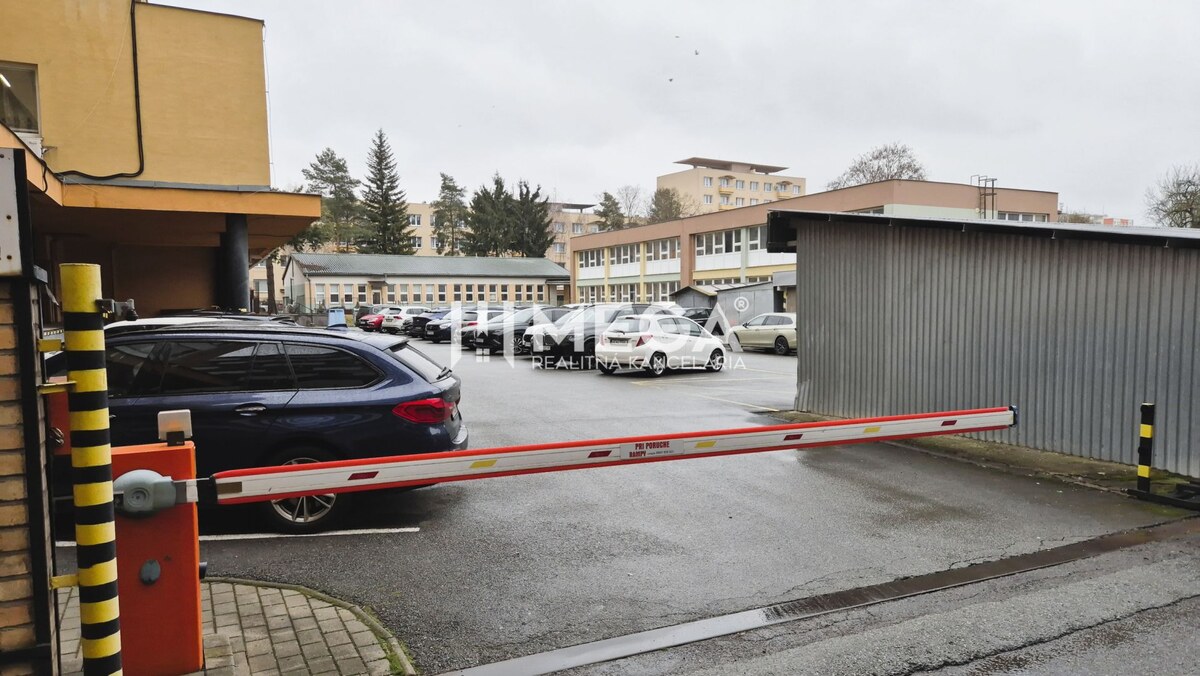 PRENÁJOM obchodných priestorov (36 m2) v CENTRE MESTA HUMENNÉ — foto 9