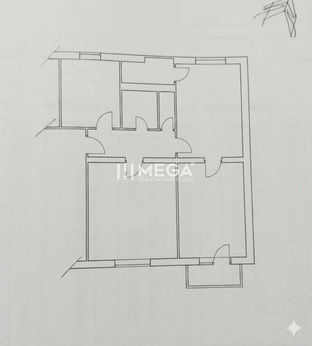 NA PREDAJ - veľký 3 izbový byt na Sídlisku I. v meste Humenné — foto 2