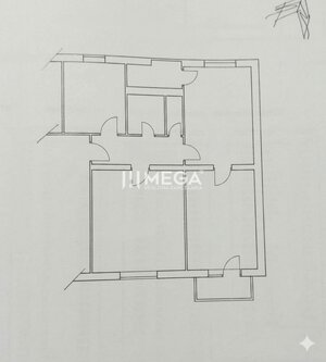 NA PREDAJ - veľký 3 izbový byt na Sídlisku I. v meste Humenné — foto 2