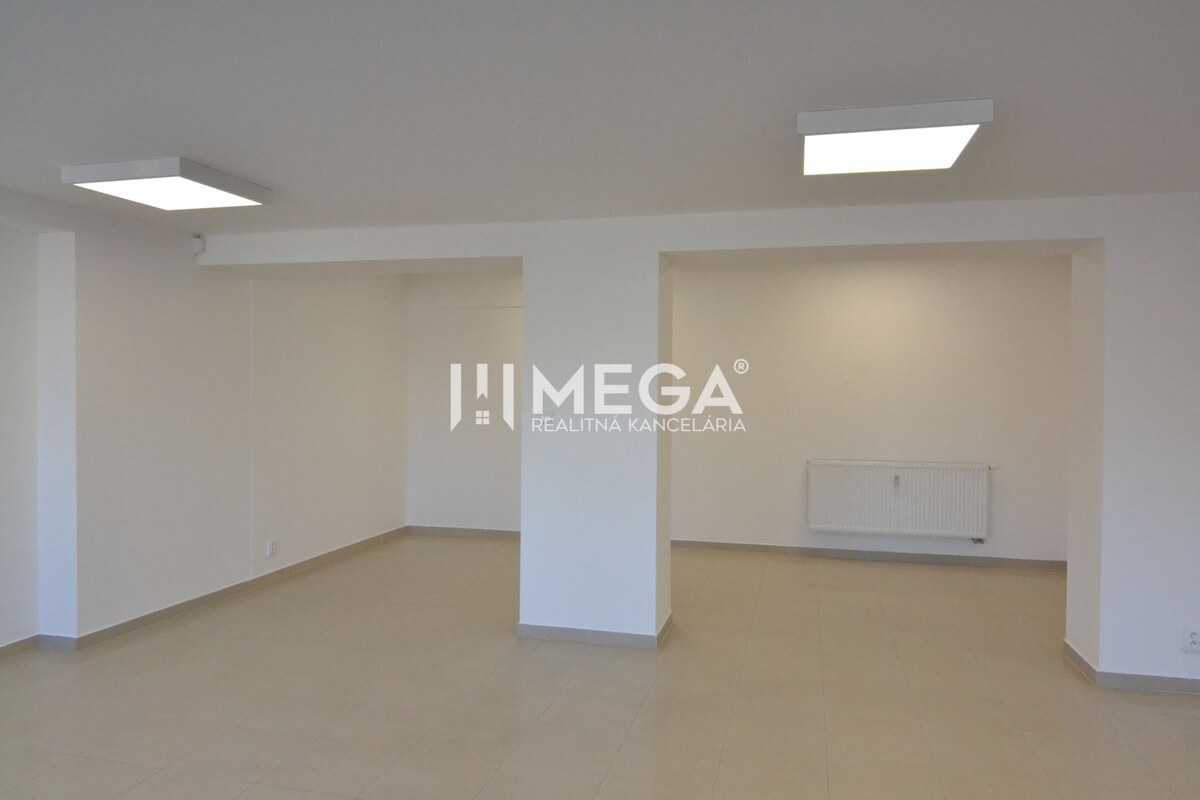 Na prenájom - priestor na prízemí 61,50 m2 na ul. Tolstého v meste Hum — foto 4