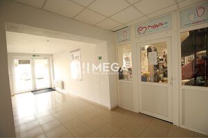 Na prenájom - priestor na prízemí 61,50 m2 na ul. Tolstého v meste Hum — foto 8