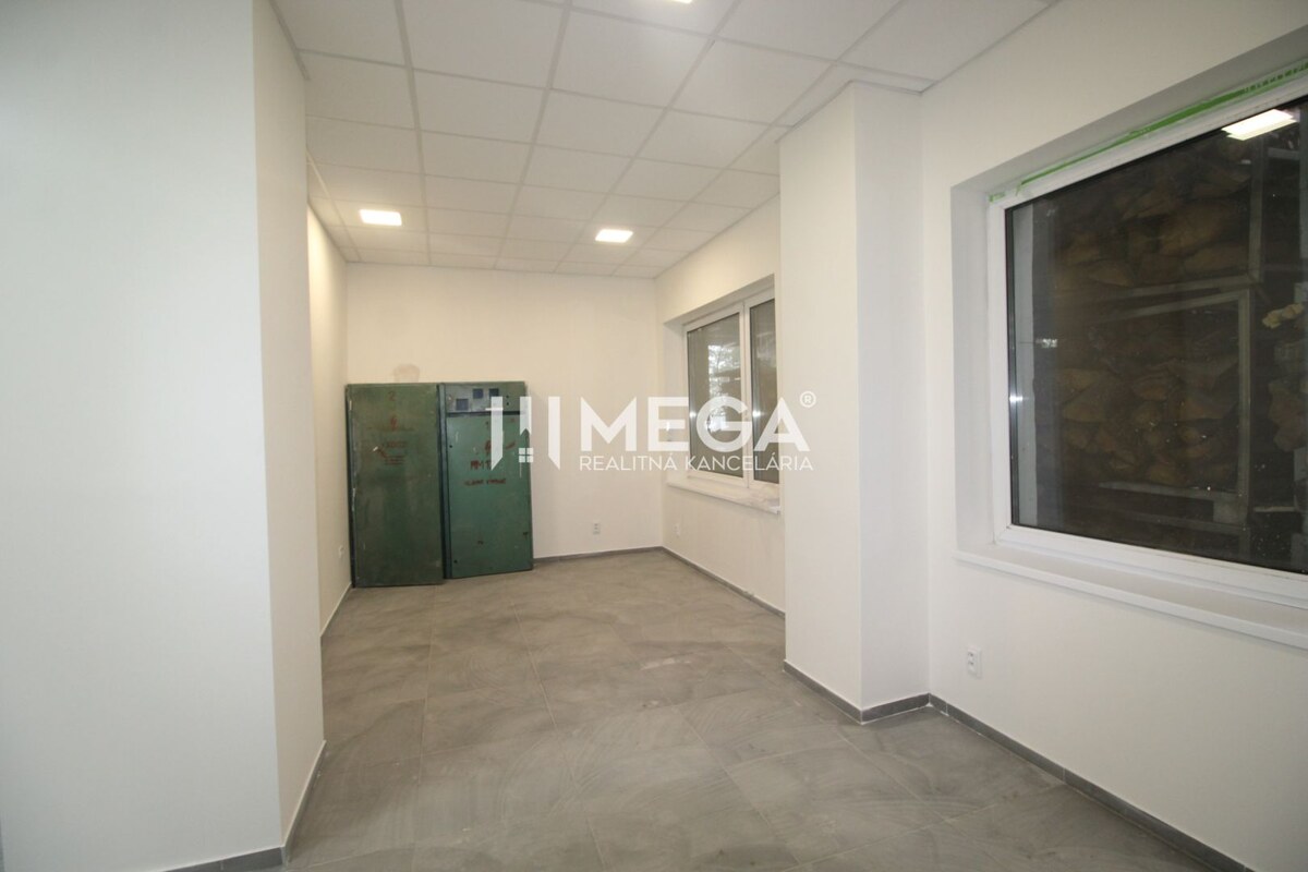 Na prenájom novo zrekonštruovaný obchodný priestor v meste Humenné — foto 5