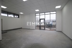 Na prenájom novo zrekonštruovaný obchodný priestor v meste Humenné — foto 3