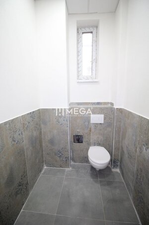 Na prenájom novo zrekonštruovaný obchodný priestor v meste Humenné — foto 9