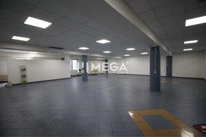 Na prenájom - priestor 185 m2 v centre mesta Humenné — foto 2