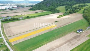 Na predaj - pozemok v Jasenove — foto 1