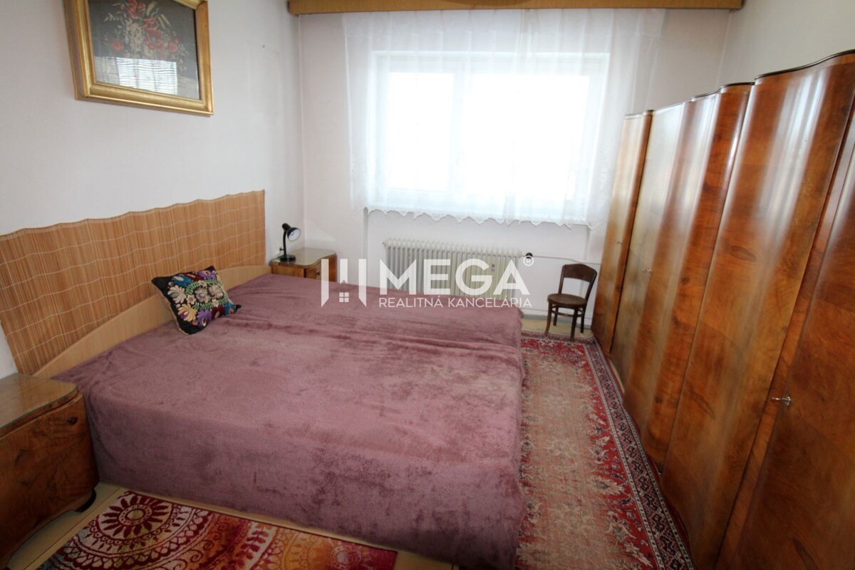 Rezervované - na predaj dom na vynikajúcom pozemku priamo v meste Hume — foto 15