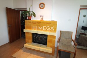 Rezervované - na predaj dom na vynikajúcom pozemku priamo v meste Hume — foto 11