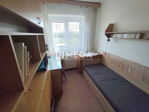Rezervované - na predaj dom na vynikajúcom pozemku priamo v meste Hume — foto 16