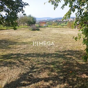 Na predaj stavebný pozemok priamo v meste Humenné — foto 1