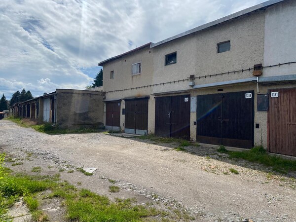 Garáž - Zvolen Zlatý Potok ul. Prachatická na predaj