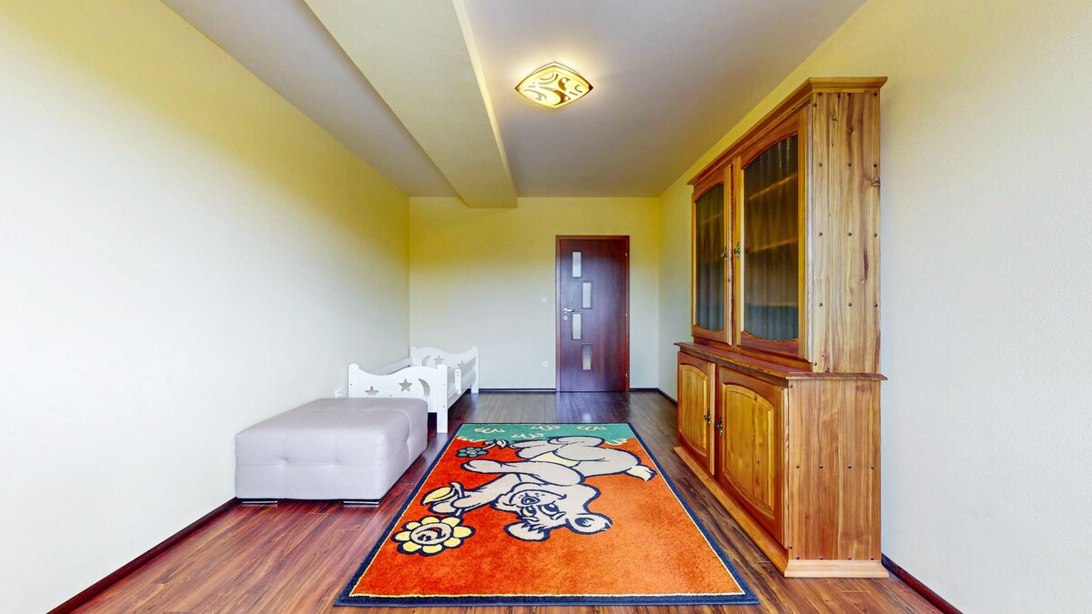 3 izbový byt 90m²  2 x balkón  Banská Bystrica CENTRUM — foto 11