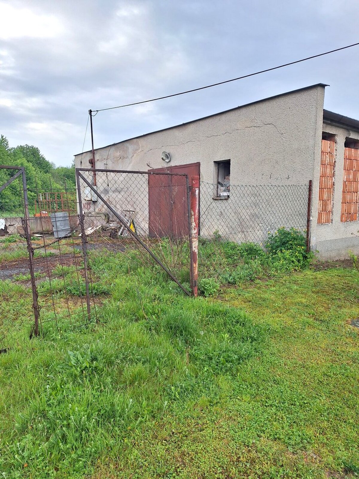 Bývala kotolňa + poschodová garáž na predaj, Dobrá Niva — foto 5
